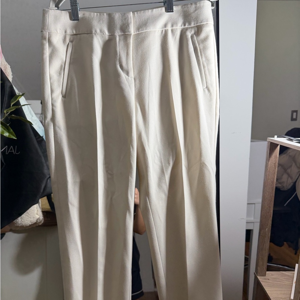 LOFT women’s Chinos in Cream
